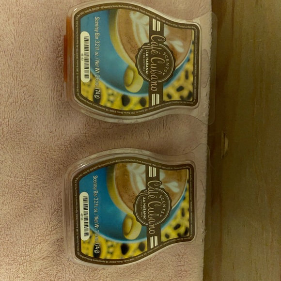 Scentsy Bundle - Picture 4 of 8